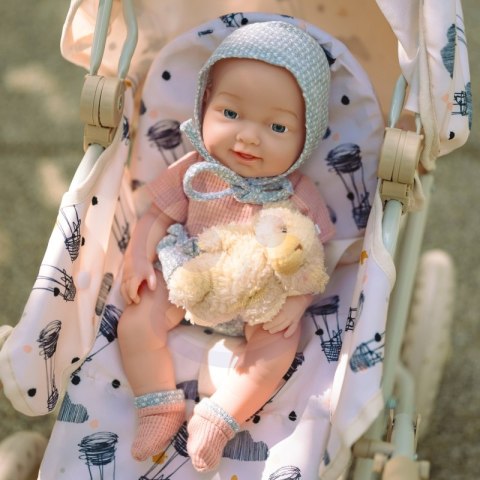 WOOPIE ROYAL Lalka Bobas 36 cm w Ubranku z Misiem Akcesoria do Karmienia WOOPIE ROYAL Lalka Bobas 36 cm w Ubranku z Misiem Akcesoria do Karmienia
